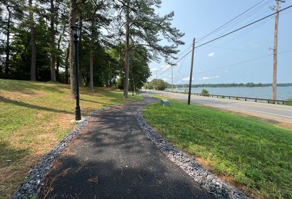 photo e path looking south toward yaocomaco dr